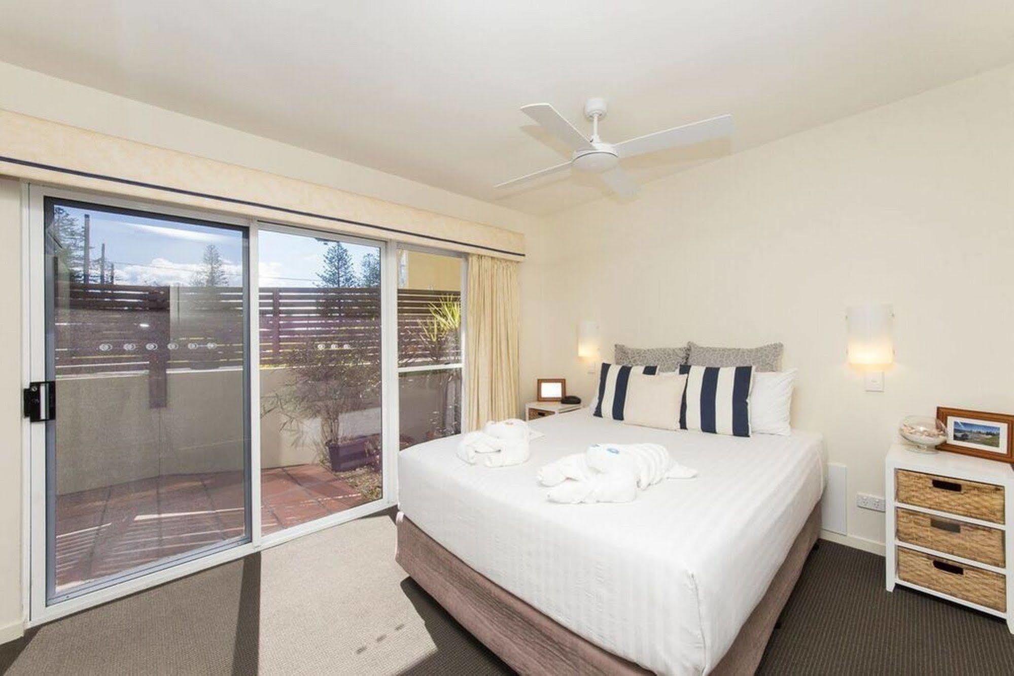 Yamba Beach Motel Экстерьер фото
