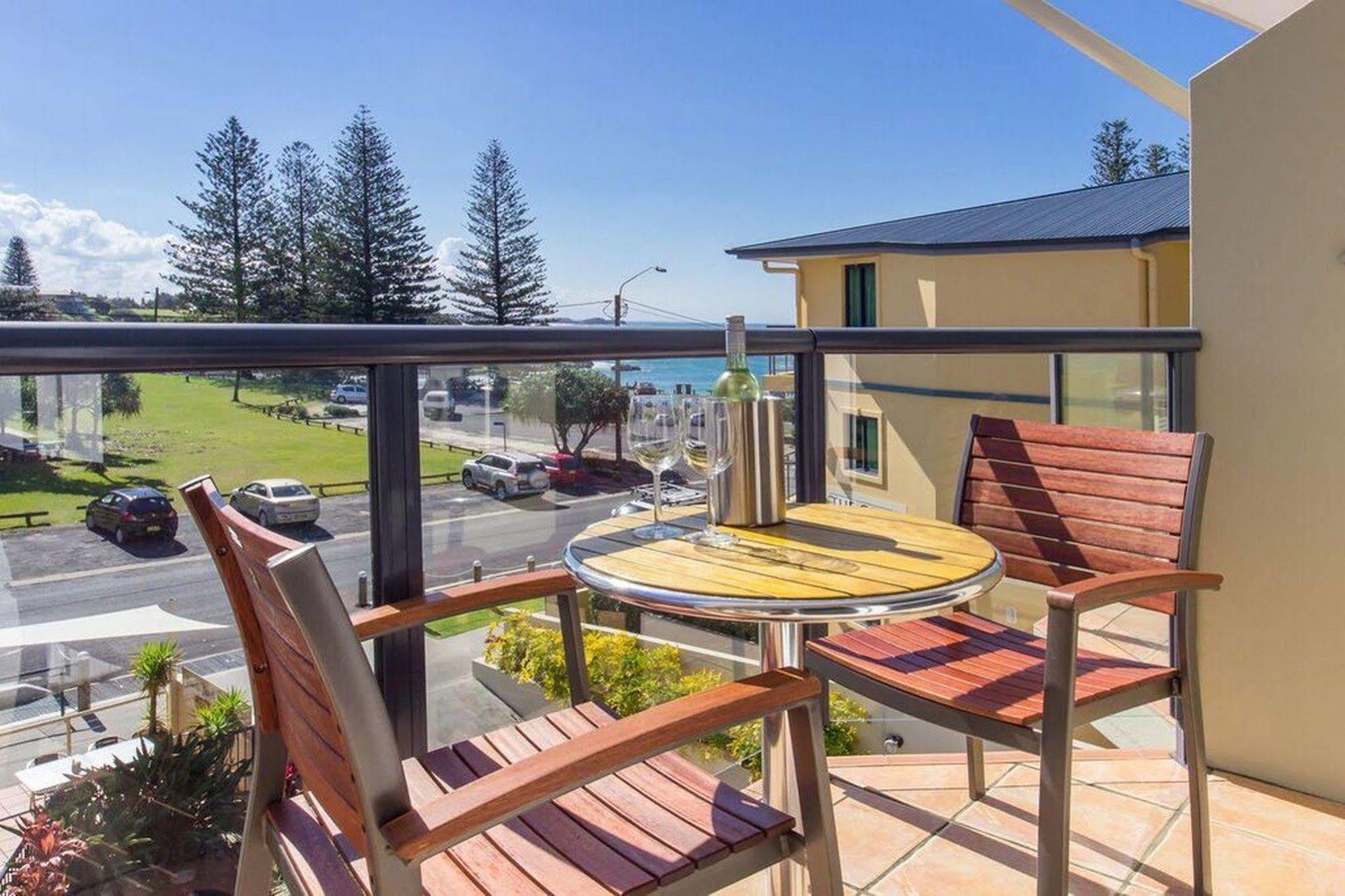 Yamba Beach Motel Экстерьер фото