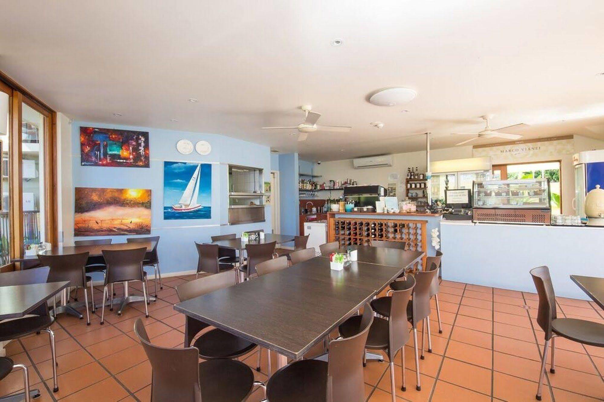 Yamba Beach Motel Экстерьер фото